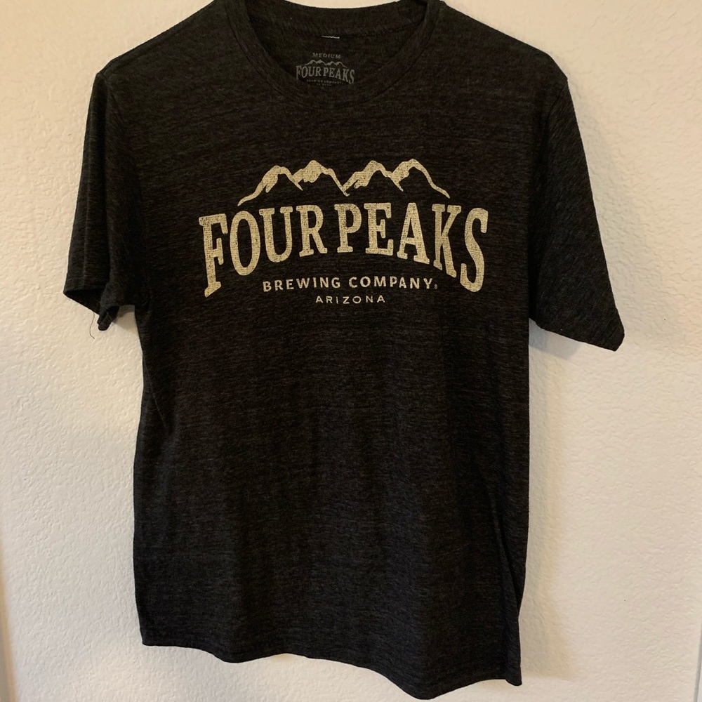 Four Peaks Grey logo tee
